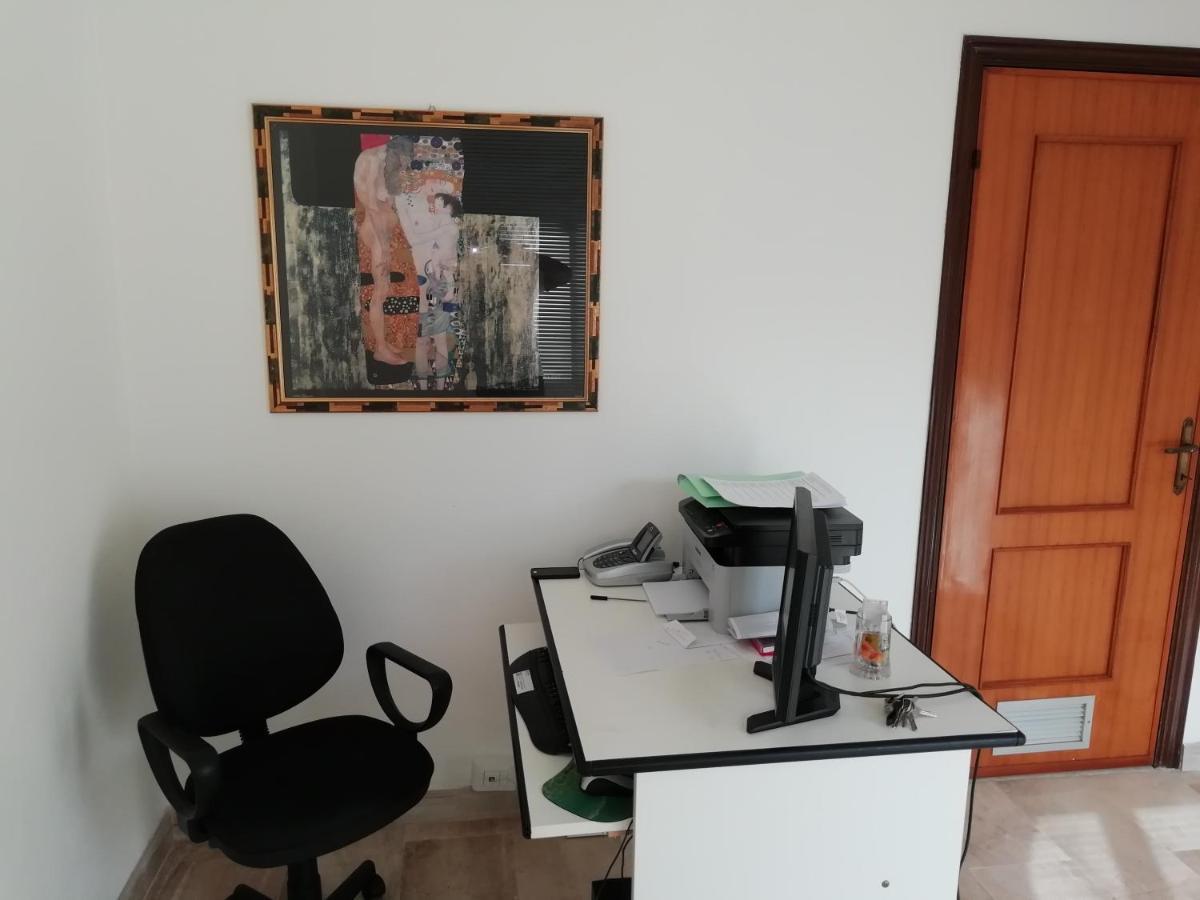 B&B La Regina Carbonia Kültér fotó